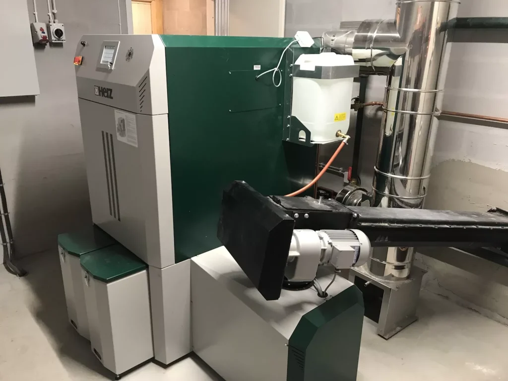 Hakelämmitys 100 kW